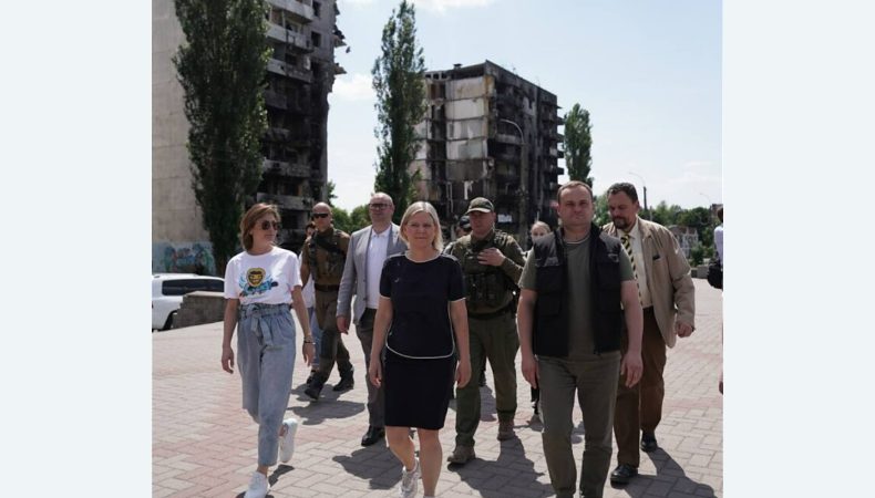 Прем’єр Швеції відвідала Бучу та Бородянку