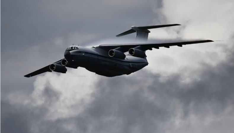 Росіяни везуть до Білорусі все більше ракет для С-300 та С-400