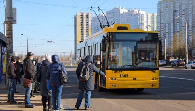 В Києві повністю припинили роботу електротранспорту