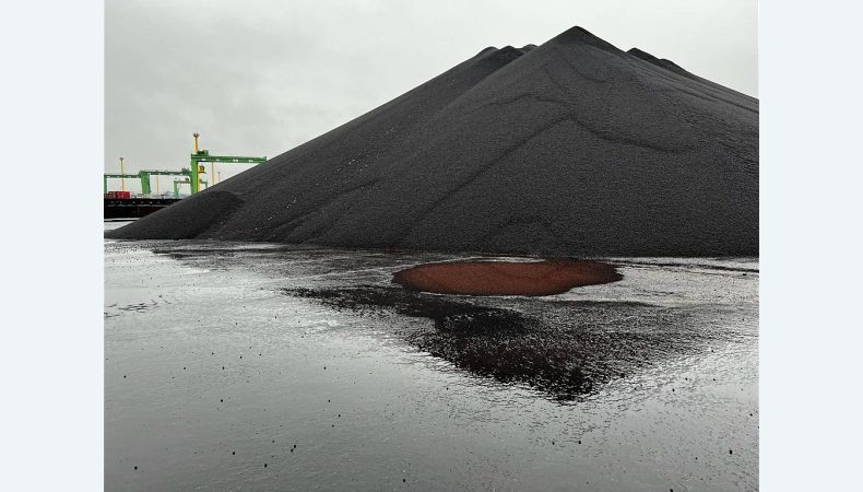 Арештовано залізну руду російського олігарха вартістю майже 1,8 млрд грн