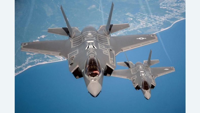 США перекидають в Європу пів сотні носіїв ядерних бомб F-35