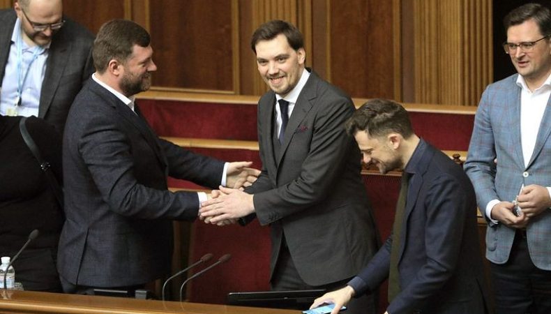 Чи має уряд Гончарука право на існування?
