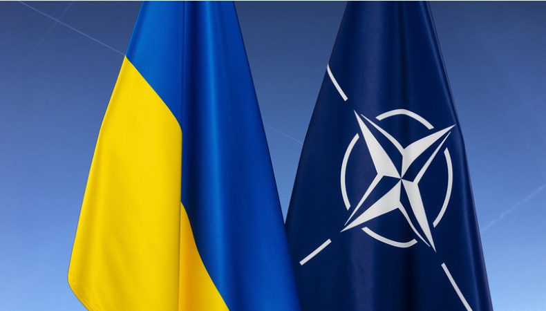 НАТО на майбутніх навчаннях відпрацює завдання ядерних ударів — Жданов