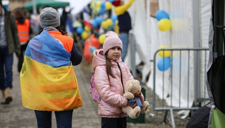 Чи зроблять в Україні безкоштовний проїзд для переселенців: подробиці