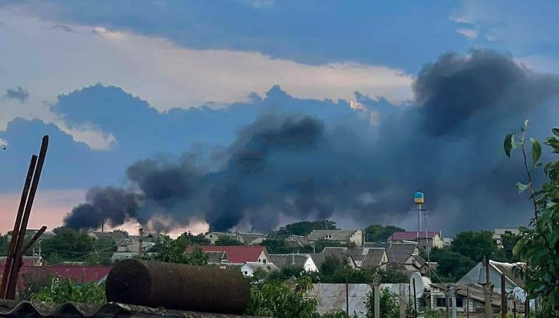 На аеродромі у Чорнобаївці пролунали потужні вибухи
