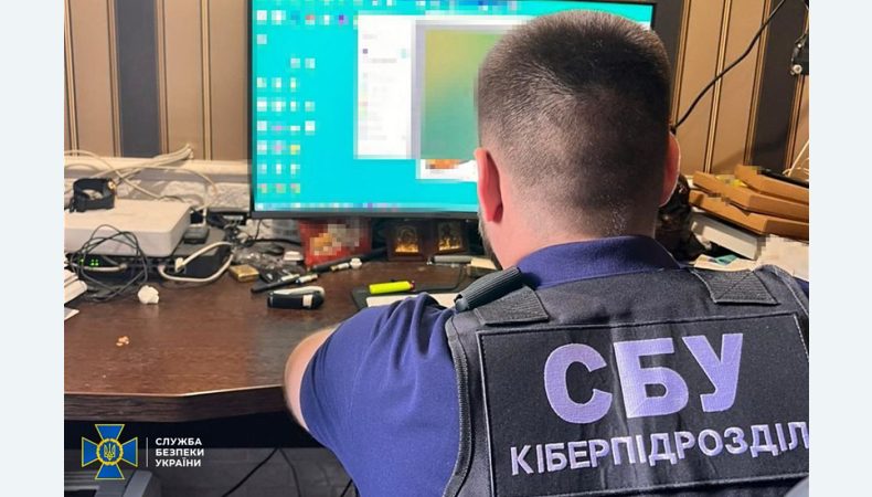 СБУ викрила у Києві підпільний «ЦНАП», що продавав фальшиві паспорти та водійські права