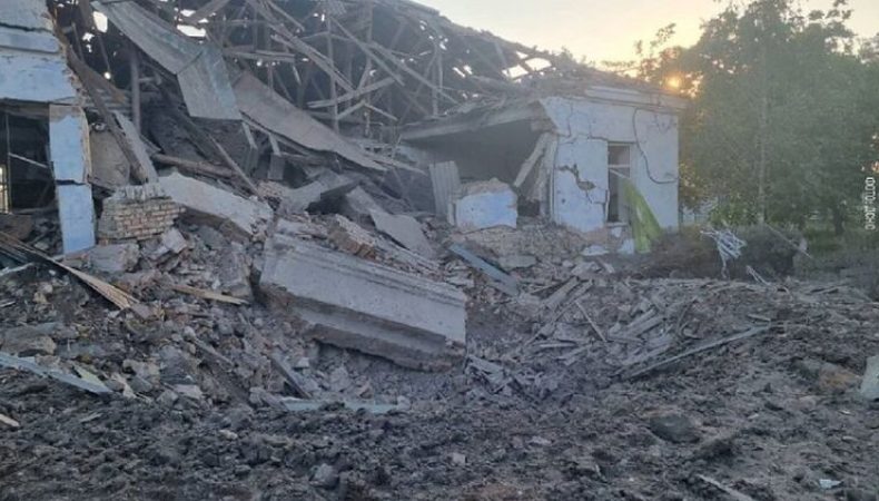 Внаслідок удару по Миколаєву пошкоджено житлові багатоповерхівки: фото