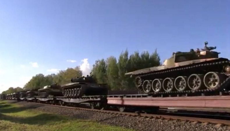 росія вже розконсервовує найстаріші версії Т-72