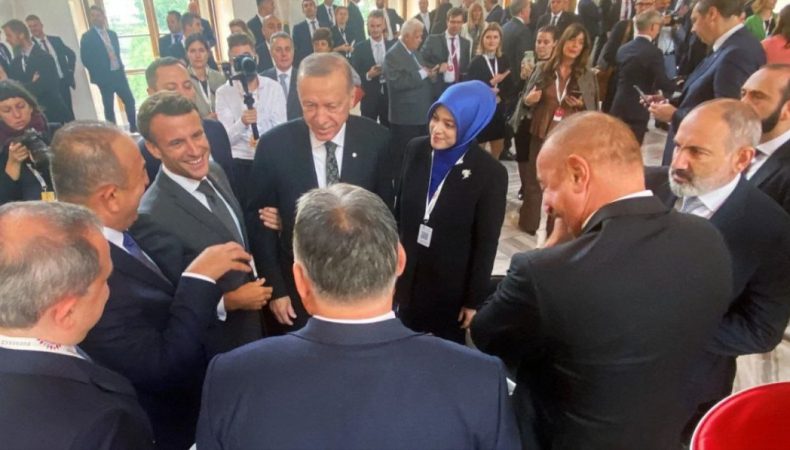 Лідери Туреччини, Франції, Азербайджану, Вірменії на неформальному саміті ЄС у Празі