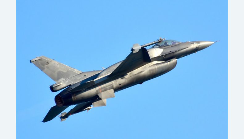 Українські пілоти виїхали на навчання на F-16