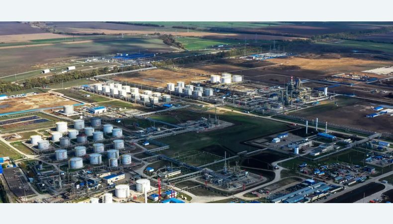 Дрони ГУР атакували Ільський нафтопереробний завод в рф