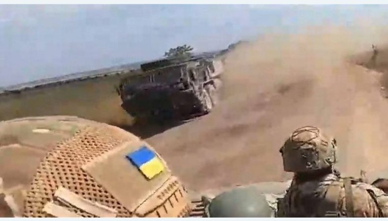 Україна отримала ремонтно-евакуаційні машини M984A4 HEMTT: подробиці