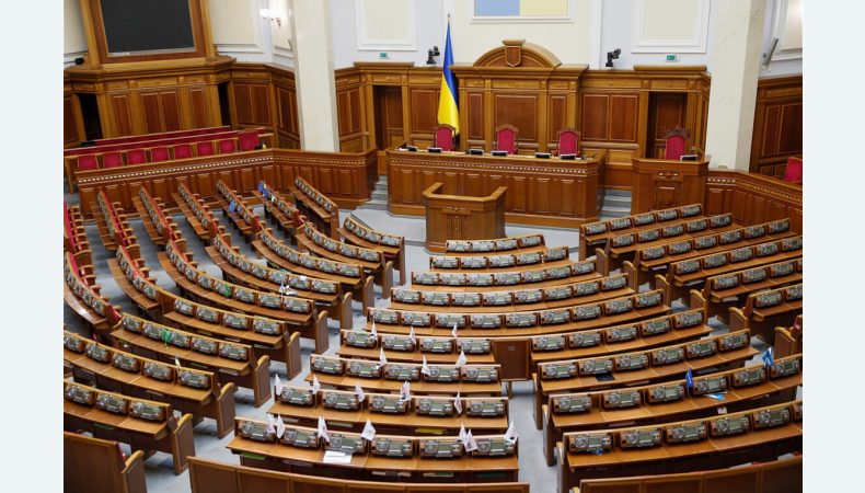 Понад 20 народних депутатів України втекли з країни ще до початку масштабної війни