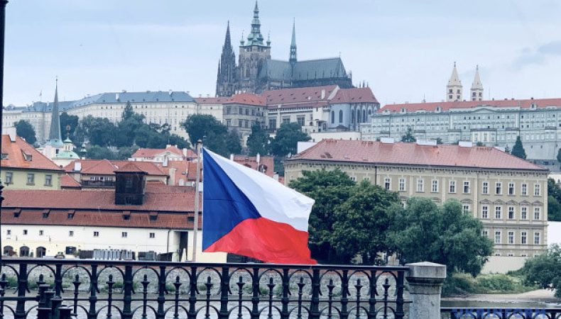 Відсьогодні Чехія закрила в’їзд для росіян із шенгенськими візами