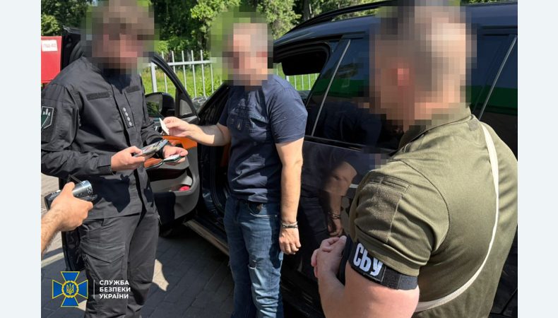 СБУ та ДБР викрили посадовців, які привласнили понад 64 млн грн на закупівлі авто для військових