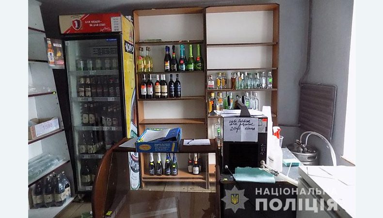 На Житомирщині чоловік заснув у магазині під час крадіжки