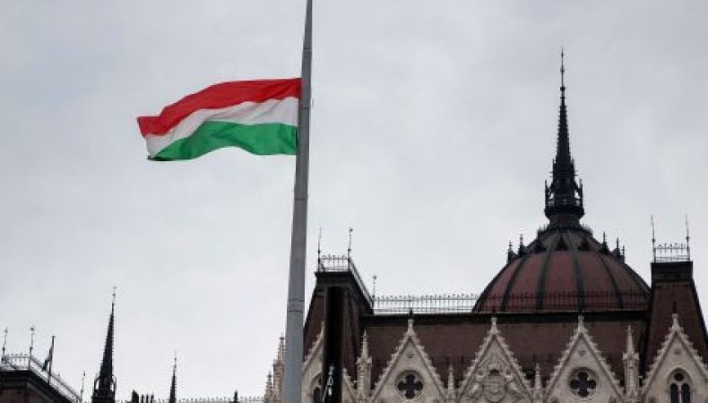Угорщина заблокувала виділення Україні 18 млрд євро у 2023 році