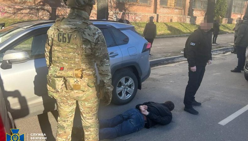 СБУ викрила начальницю Житомирської митниці на системній корупції