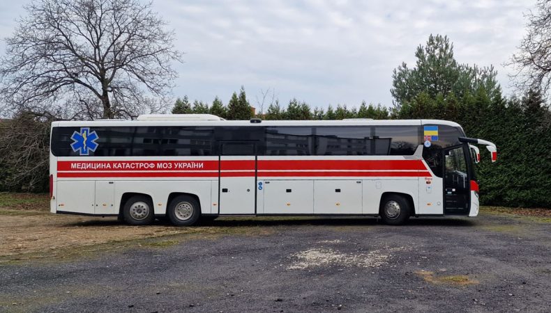 Норвегія передала Україні медичні автобуси для військових (ФОТО)