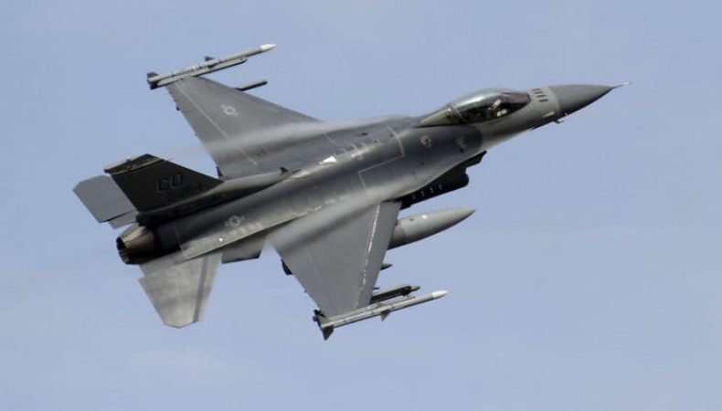 Винищувач F-16