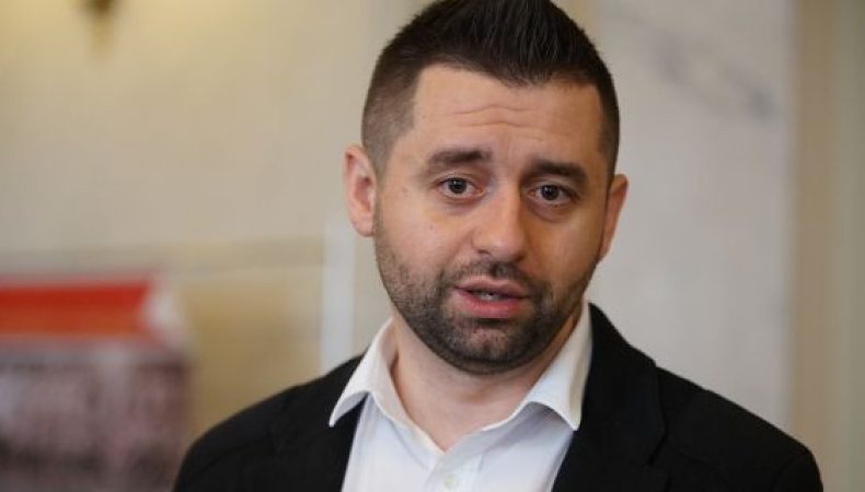 Давид Арахамія