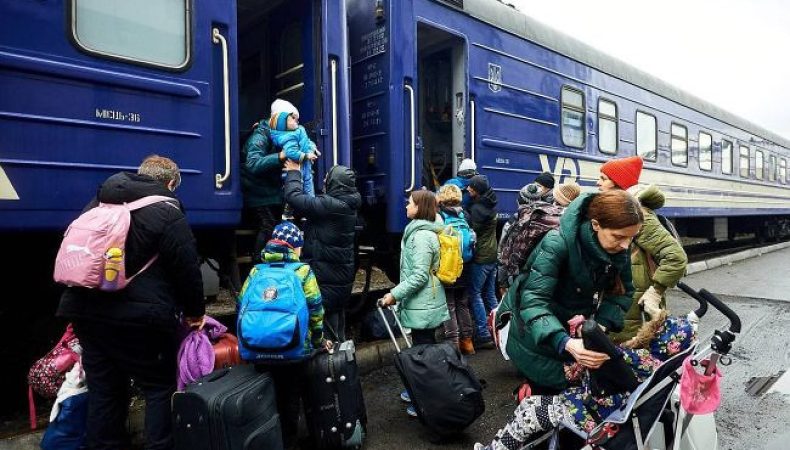 Кількість біженців з України стала найбільшою з часів Другої світової війни