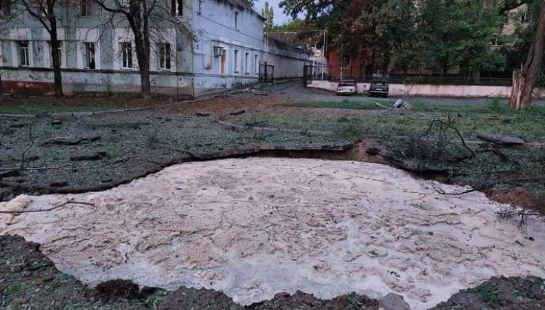 Нічний обстріл у Миколаєві пошкодив 26 будинків