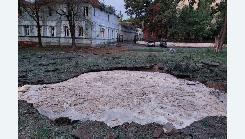 Нічний обстріл у Миколаєві пошкодив 26 будинків