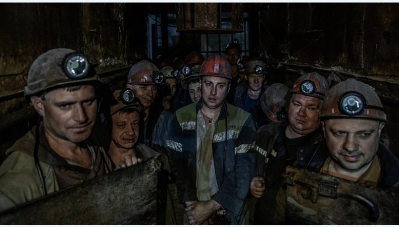 Через обстріл Кривого Рогу понад 500 шахтарів заблоковані під землею
