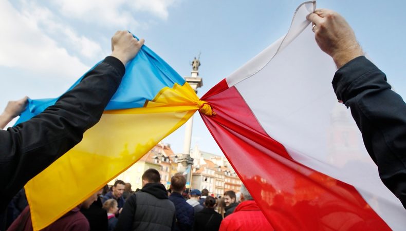 Втома поляків від біженців, — політолог про ставлення до українців у Польщі