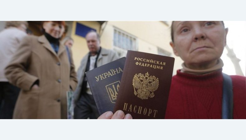 Українців змушують приймати громадянство псевдо республік, в разі відмови обіцяють репресії
