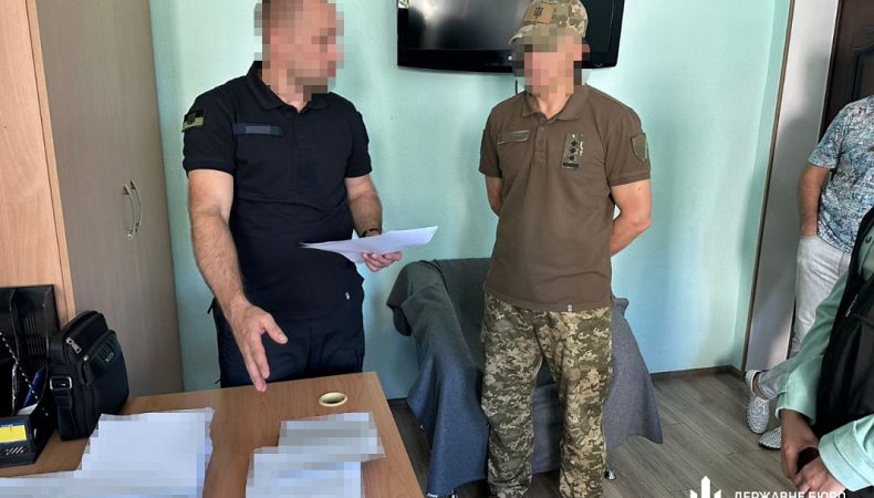 На Миколаївщині командир в/ч безпідставно нарахував підлеглим майже 4,6 млн грн