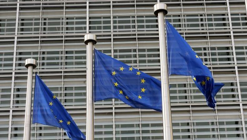 ЄС планує рекомендувати почати переговори з Україною та Молдовою про вступ