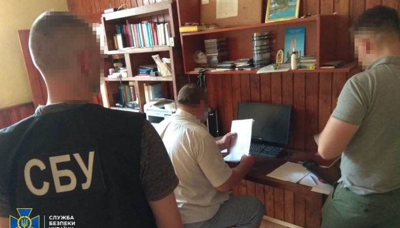 СБУ повідомила про підозру священнику, який заперечував злочини рашистів у Бучі