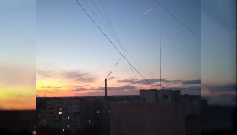 Під Маріуполем пролунали вибухи, а через кілька годин у місті спрацювала ППО, - Андрющенко