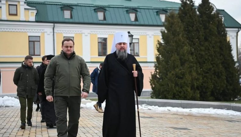 На Київщині «пункти незламності» з’являться у храмах ПЦУ