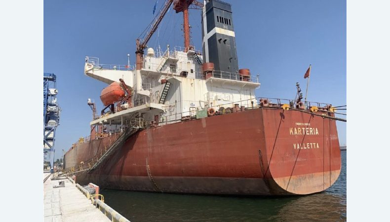З українських портів вийшли одразу 6 суден з агропродукцією