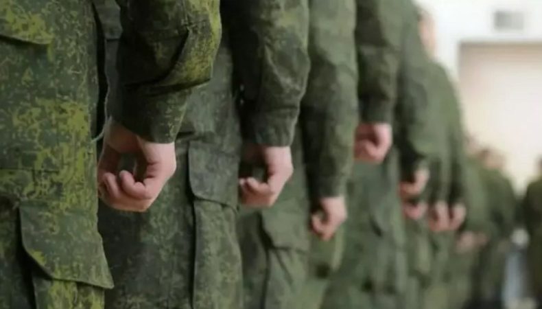 Окупанти намагаються мобілізувати чоловіків на захоплених територіях і обіцяють «туристичні подорожі» пенсіонерам