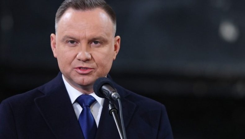 Дуда: рф має програти у війні проти України