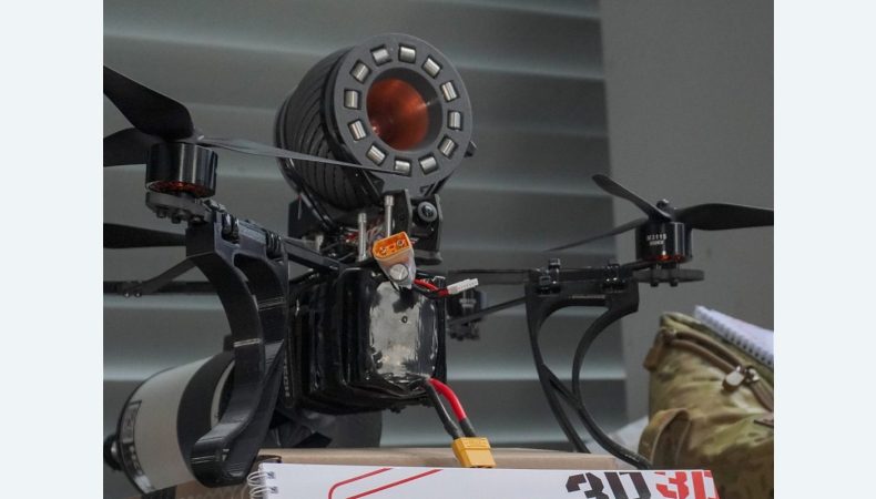 Для ЗСУ кодифікували ударний FPV-дрон «Веспа-15» на оптоволокні