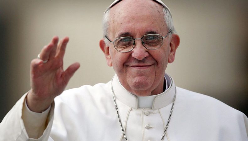 Папа Римський планує приїхати до України: подробиці