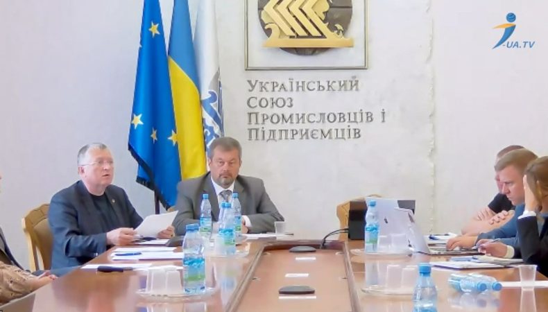 Іван Пєтухов на громадських слуханнях
