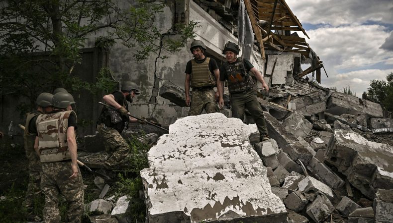 Стало відомо, навіщо рф руйнує міста України