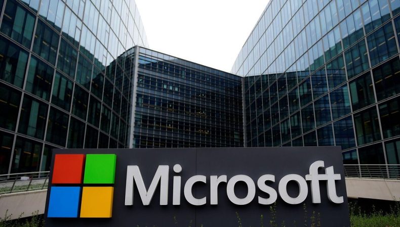 Компанія Microsoft таємно повернулася до росії