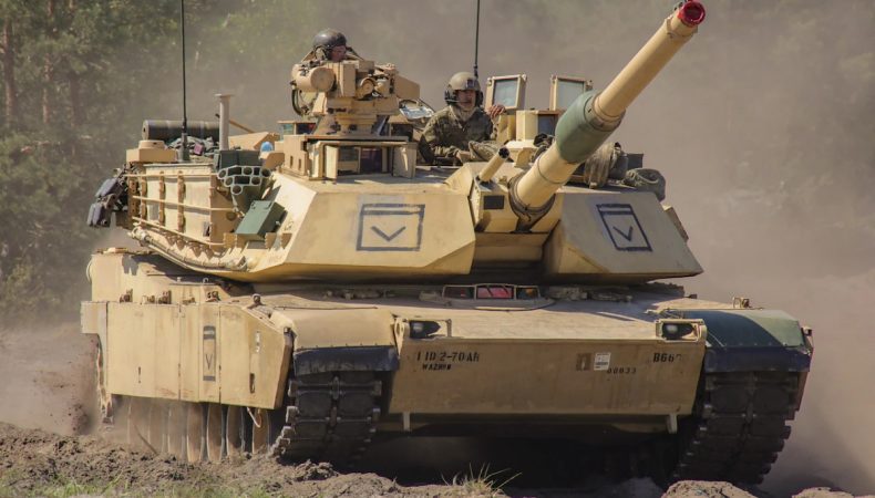 США доставили до Німеччини танки Abrams для навчання українців