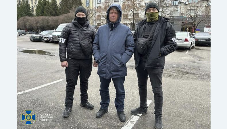 СБУ затримала на Харківщині колаборантів, які допомагали перекидати воєнні ешелони рф в Україну