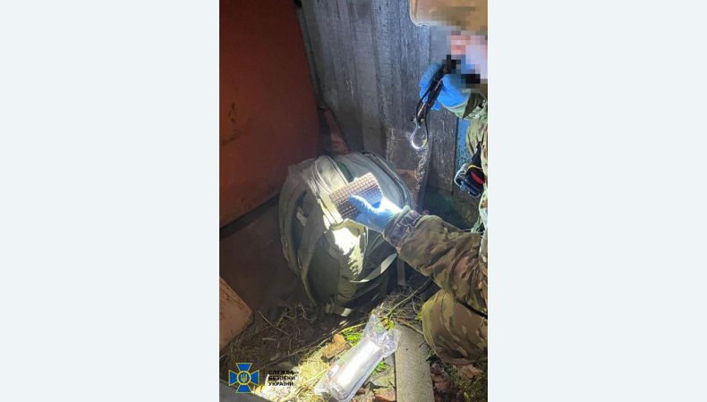 На Волині затримали чоловіків, які збиралися підірвати військовий ешелон