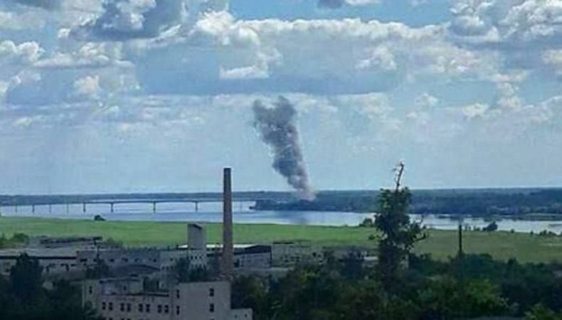 У Херсоні знову пролунав вибух в районі Антонівського мосту