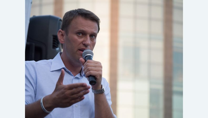 Навального оставили за решеткой, а с ним заодно и его адвокатов