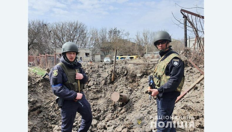 На Харківщині поліцейські зупинили ВАЗ, водій якого знаходився у стані наркотичного сп’яніння